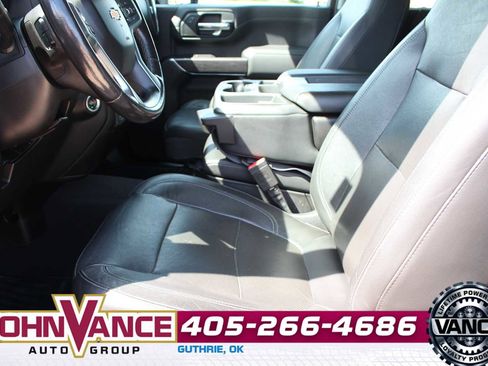 Used 2020 Chevrolet Silverado 2500 LTZ w/ Z71 Off-Road Package AWD/4WD image 28