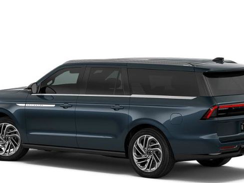 New 2026 Lincoln Navigator L Reserve AWD/4WD image 24