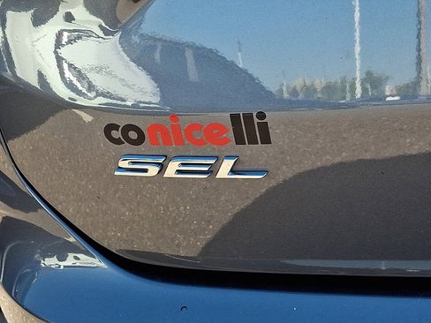 Used 2024 Ford Edge SEL w/ Convenience Package AWD/4WD image 30