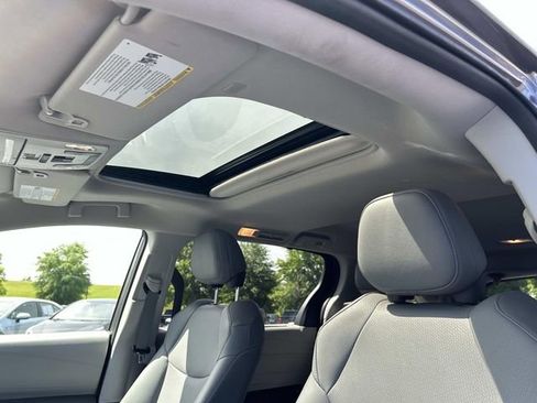 Used 2021 Toyota Sienna XLE w/ XLE Plus Package AWD/4WD image 23