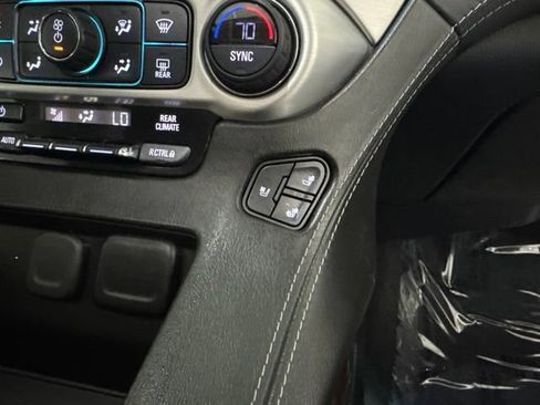 Used 2020 GMC Yukon SLT w/ Premium Edition AWD/4WD image 28