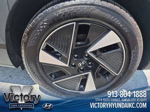 Used 2025 Hyundai Ioniq 5 SE RWD image 26
