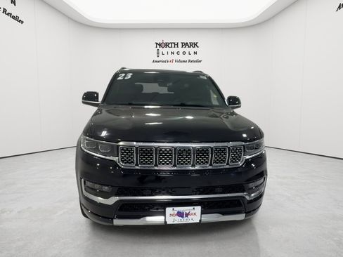 Used 2023 Jeep Grand Wagoneer Series II AWD/4WD image 8