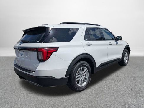 New 2026 Ford Explorer Active w/ Active Comfort Package image 3