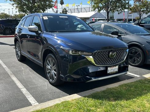 Used 2024 MAZDA CX-5 Signature AWD/4WD image 2