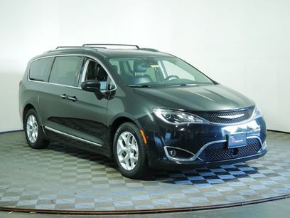 Certified 2017 Chrysler Pacifica Touring-L Plus w/ Advanced Safetytec Group