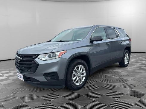 Used 2020 Chevrolet Traverse LS w/ LPO, Black Accent Package FWD image 1