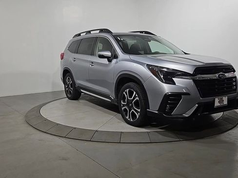 Certified 2023 Subaru Ascent Limited image 9