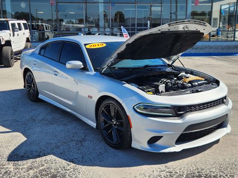 Used 2019 Dodge Charger Scat Pack image 13