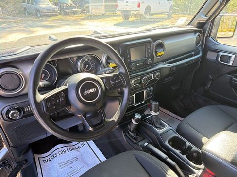 Used 2021 Jeep Wrangler Sport AWD/4WD image 13