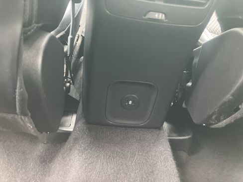 Certified 2023 Ford Escape ST-Line AWD/4WD image 5