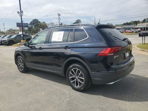 Used 2019 Volkswagen Tiguan SE w/ Panoramic Sunroof Package image 6