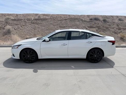 Certified 2020 Nissan Altima 2.5 Platinum FWD image 5