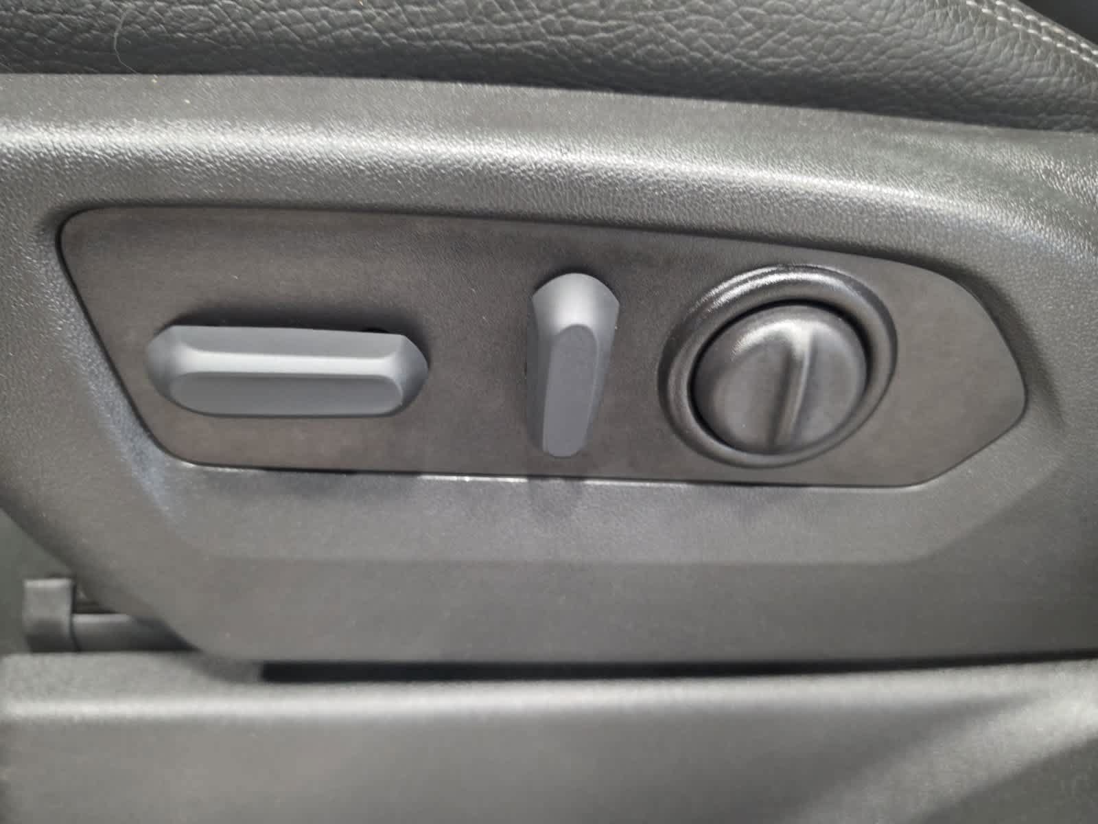 Used 2021 GMC Sierra 1500 Denali w/ Denali Premium Package AWD/4WD image 17