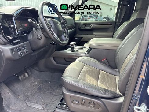 Used 2023 Chevrolet Silverado 1500 ZR2 w/ Technology Package AWD/4WD image 8