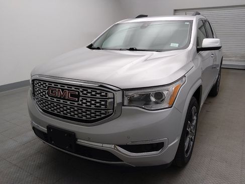 Used 2019 GMC Acadia Denali w/ Technology Package FWD image 15