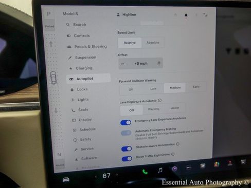 Used 2022 Tesla Model S image 30