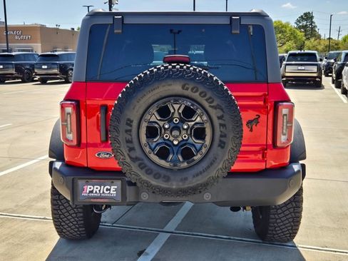 Used 2022 Ford Bronco Wildtrak image 7