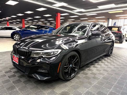 Used 2020 BMW 330i Sedan w/ M Sport Package RWD image 7