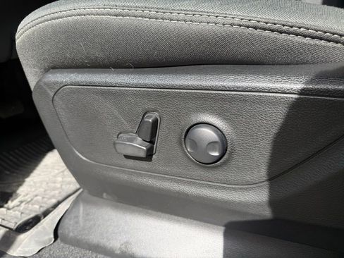 Used 2025 RAM 1500 Big Horn image 18