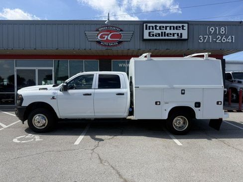 Used 2026 RAM 3500 Tradesman RWD image 5