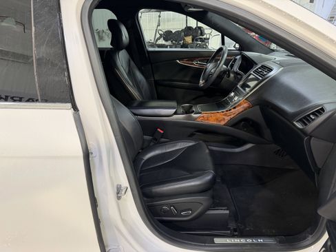 Used 2018 Lincoln MKX Select w/ Select Plus Package image 13