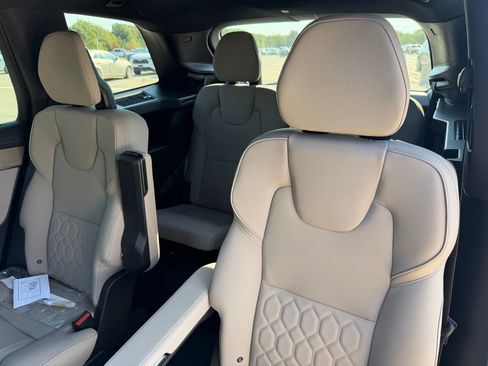 New 2027 Volvo XC90 B6 Plus AWD/4WD image 20
