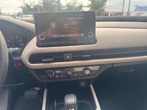 Used 2024 Honda HR-V LX image 16