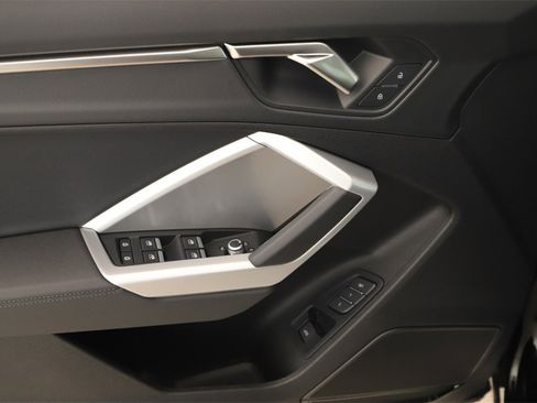New 2025 Audi Q3 2.0T Premium image 24