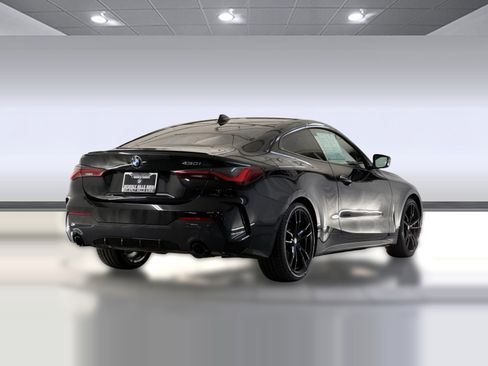 Used 2023 BMW 430i Coupe w/ M Sport Package RWD image 8
