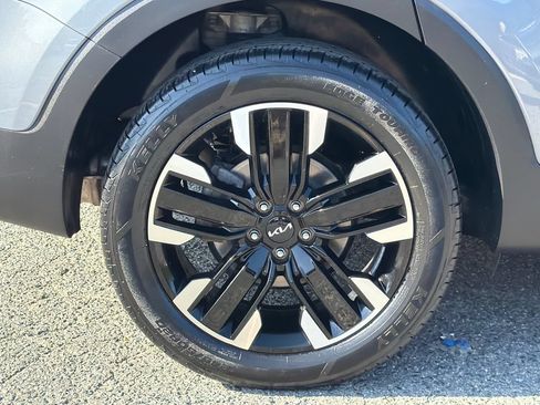 Certified 2023 Kia Telluride SX Prestige AWD/4WD image 9