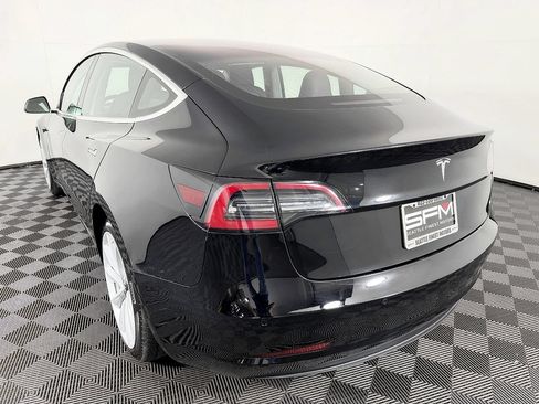 Used 2018 Tesla Model 3 Long Range RWD image 13