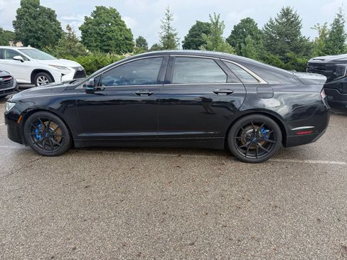 Used 2017 Lincoln MKZ Reserve w/ Luxury Package AWD/4WD image 8