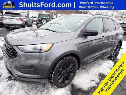 Used 2022 Ford Edge SE w/ Black Appearance Package
