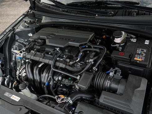 New 2026 Hyundai Elantra Sport FWD image 7