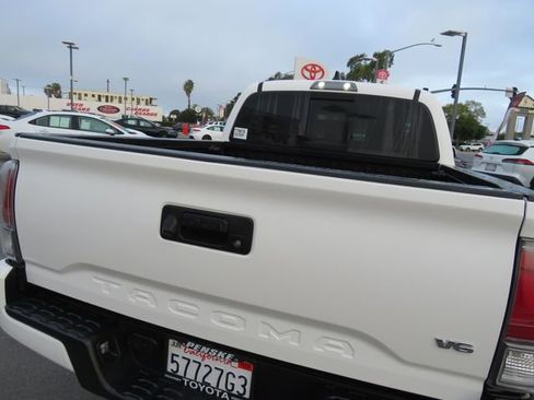 Certified 2021 Toyota Tacoma TRD Off-Road w/ Technology Package image 13