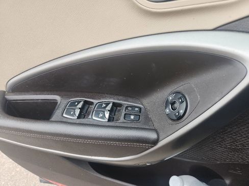Used 2017 Hyundai Santa Fe Sport FWD image 24