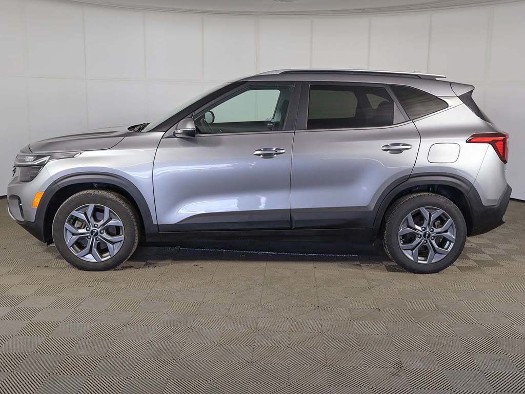 Used 2024 Kia Seltos S AWD/4WD image 13