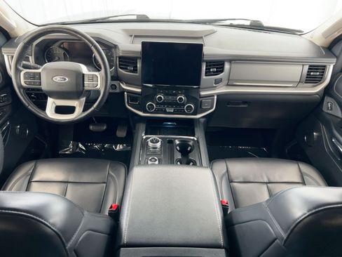 Used 2024 Ford Expedition Max XLT image 16