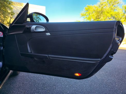 Used 2006 Porsche Cayman S image 22