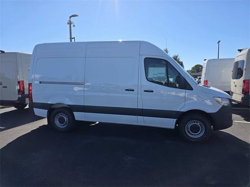 New 2026 Mercedes-Benz Sprinter 2500 image 4
