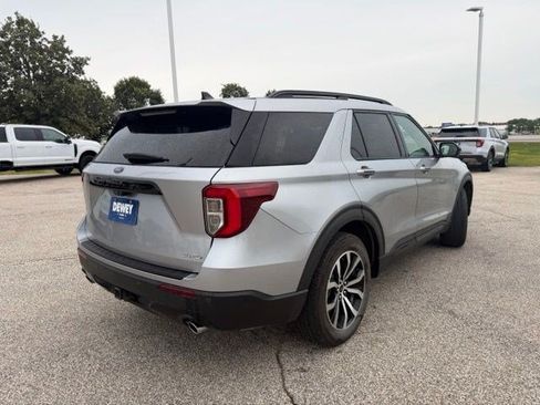 Used 2022 Ford Explorer ST-Line w/ Class IV Trailer Tow Package AWD/4WD image 9