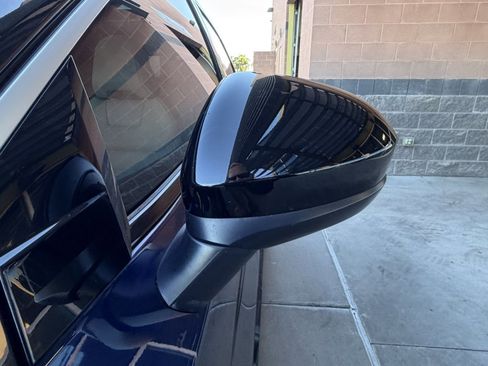 Used 2023 Nissan Ariya FWD image 12