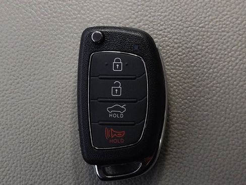 Used 2017 Hyundai Sonata SE FWD image 32