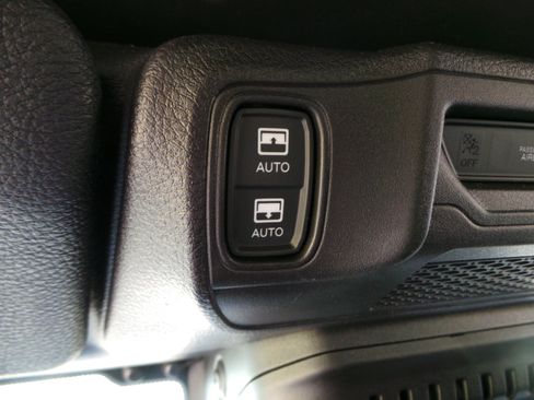 Used 2024 Jeep Wrangler Unlimited Sahara w/ Technology Group AWD/4WD image 37