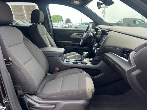 Used 2023 Chevrolet Traverse LT AWD/4WD image 11
