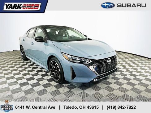 Used 2024 Nissan Sentra SR w/ SR Premium Package image 1