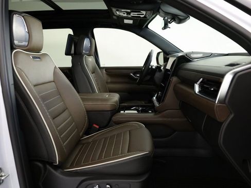 Used 2026 GMC Yukon Denali Ultimate image 10