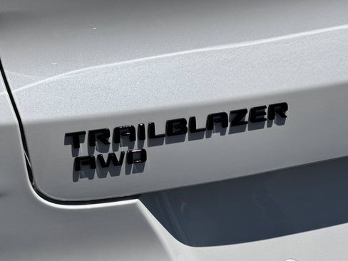 New 2026 Chevrolet TrailBlazer RS w/ Convenience Package AWD/4WD image 25