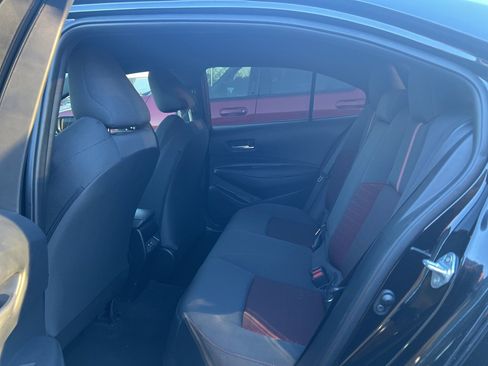 Used 2025 Toyota Corolla SE image 11